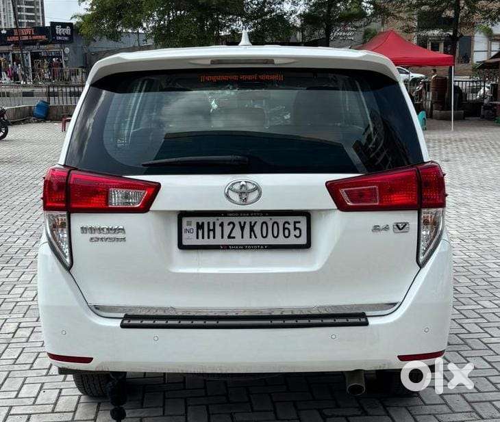 Toyota Innova Crysta 2.4 V 8 Str, 2025, Diesel