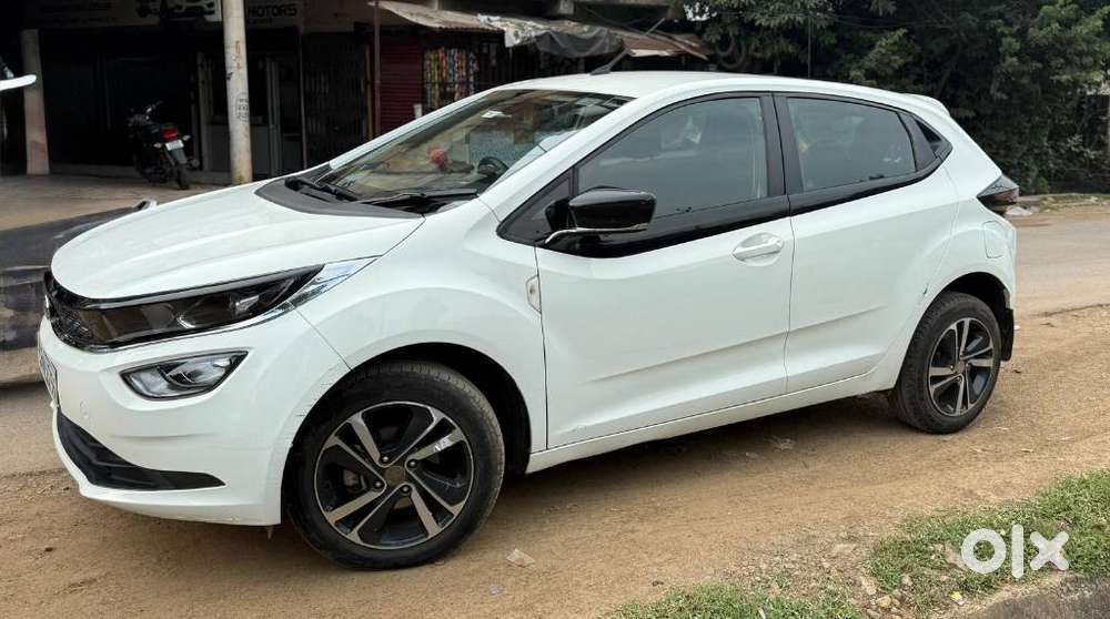 Tata Altroz Xz, 2023, Petrol