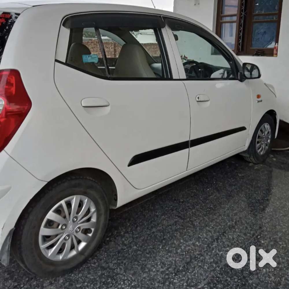 Hyundai I10 Sportz 2015