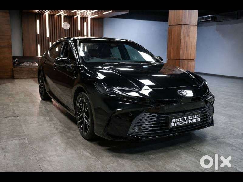 Toyota Camry Hybrid, 2025, Petrol