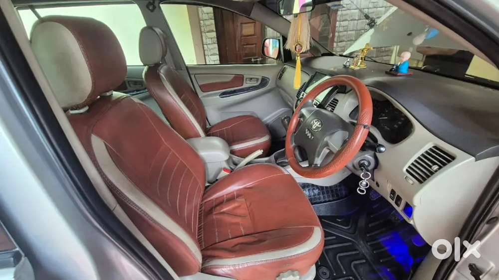 Toyota Innova 2013 Diesel.