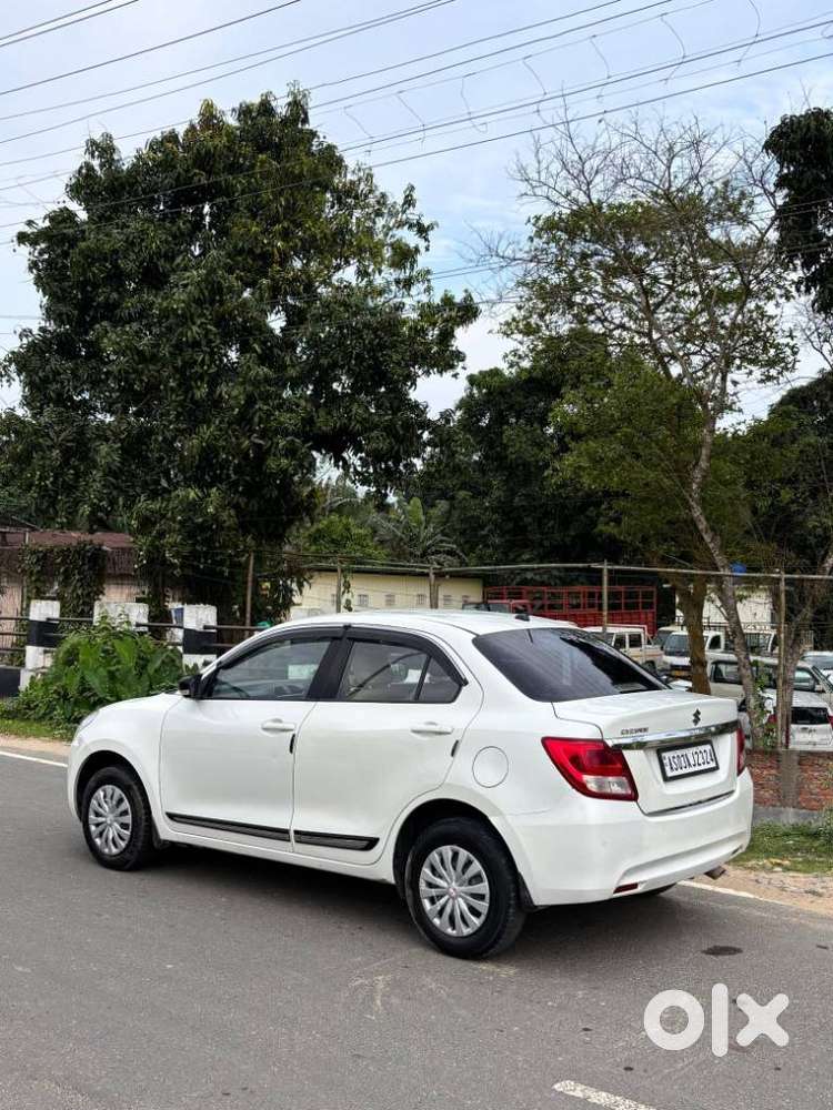 Maruti Suzuki Dzire 1.2 Vxi, 2023, Petrol