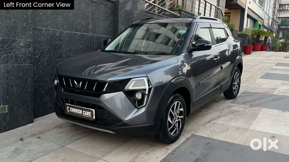 Mahindra Xuv 3xo Ax5 Pm Mt, 2024, Petrol