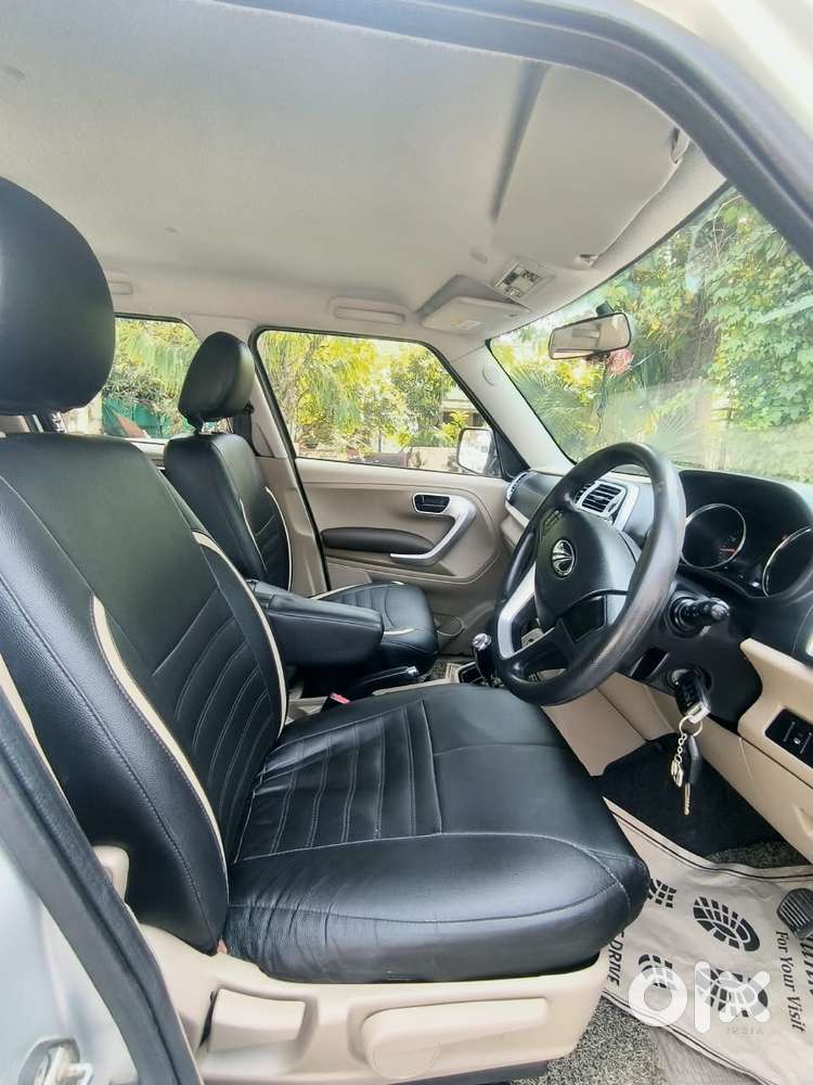 Mahindra Tuv 300 T8 Amt (automatic), 2018, Diesel