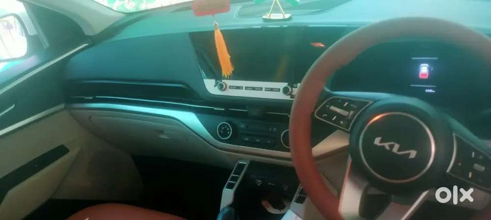 Kia Carens 2025 Petrol 2000 Km Drive 1st Owner