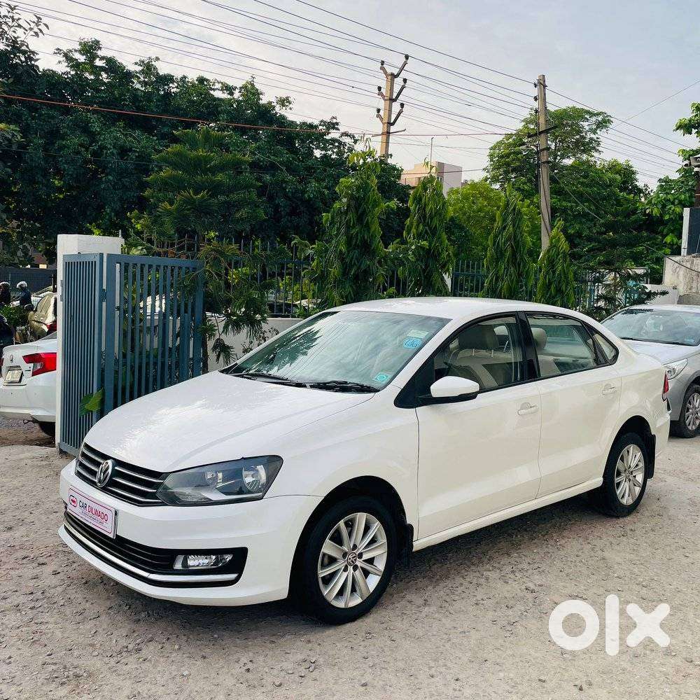 Volkswagen Vento 1.2 Tsi Highline Plus At, 2016, Petrol
