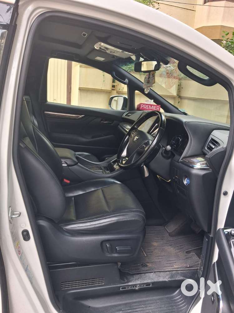 Toyota Vellfire 2.5 Hybrid, 2020, Petrol