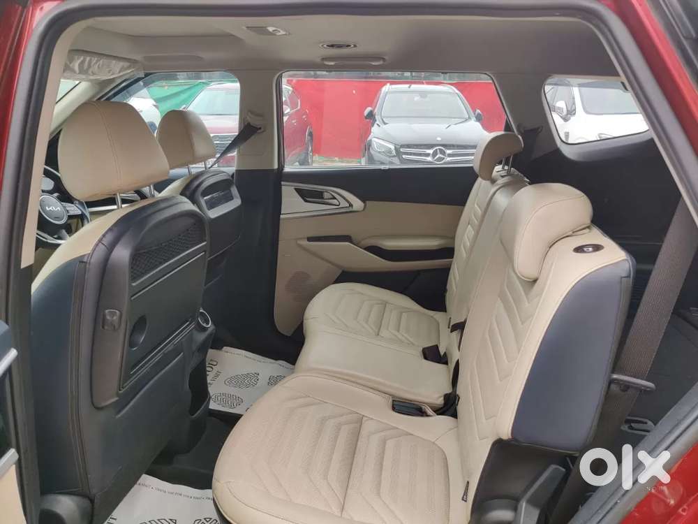 Kia Carens 1.4 Luxury Plus 6 Str, 2022, Petrol