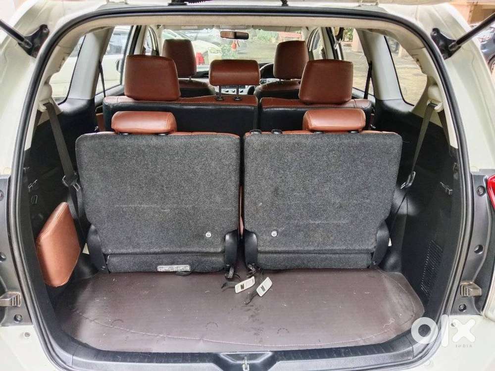 Toyota Innova Crysta 2.4 G Mt 8s, 2019, Diesel