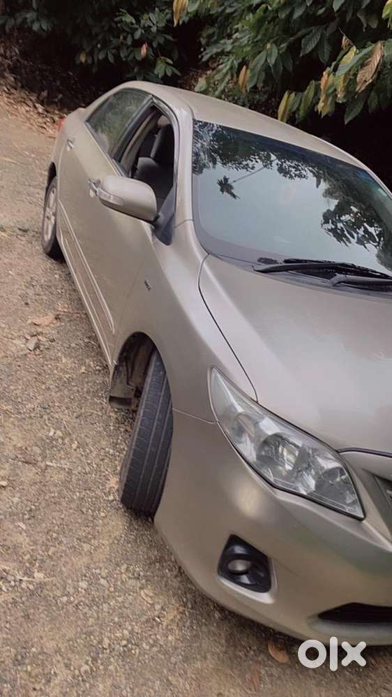 Toyota Corolla Altis 2012 Petrol Well Maintained