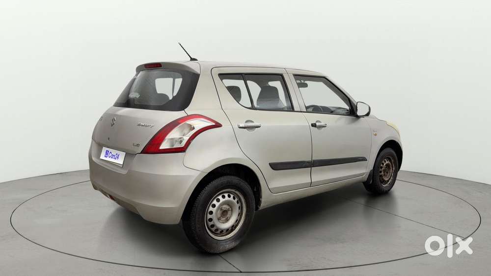Maruti Suzuki Swift 1.2 Lxi (o), 2016, Petrol