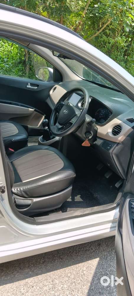 Hyundai I10 Sportz At, 2017, Petrol