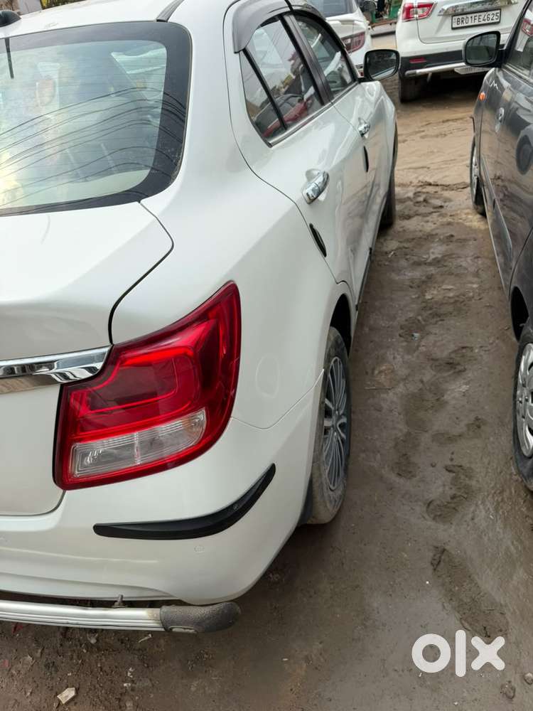Maruti Suzuki Swift Dzire, 2022, Petrol