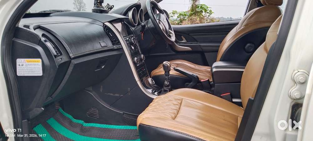 Mahindra Xuv500 W11 Option Awd, 2022, Diesel