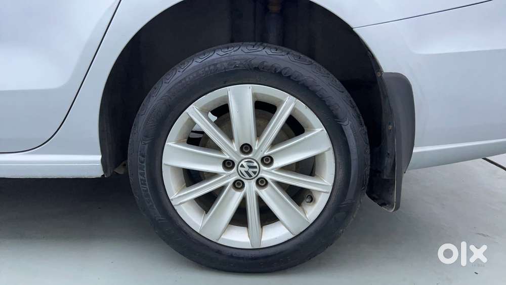 Volkswagen Vento Petrol Highline, 2016, Petrol