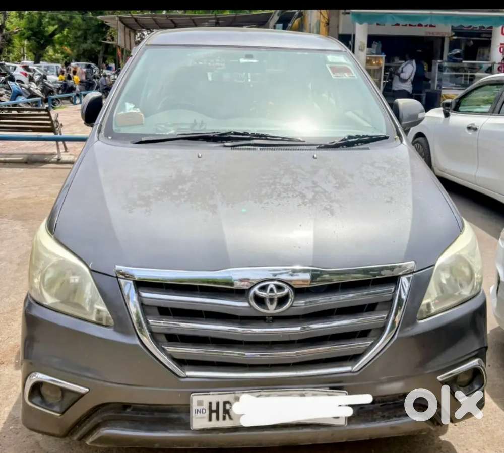Toyota Innova 2014