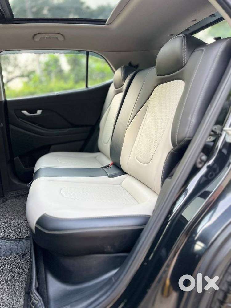 Hyundai Creta 1.6 Sx (o), 2023, Petrol