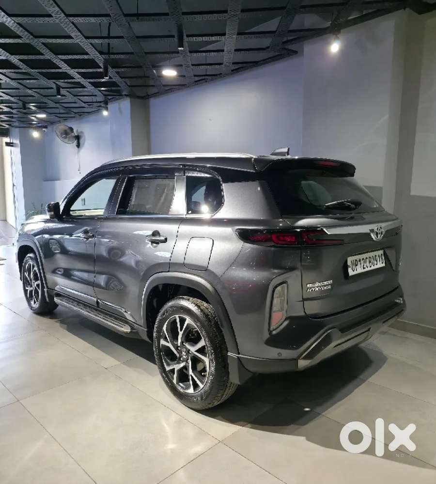 Toyota Urban Cruiser Hyryder, 2025, Petrol