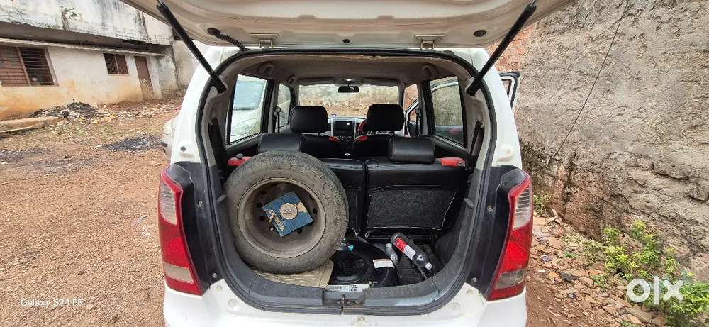 Maruti Suzuki Wagnor R 2011 Model Petrol + Lpg Company Fitted