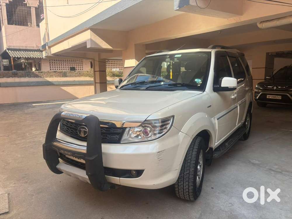 Tata Safari Storme 2017 Diesel 102000 Km Driven