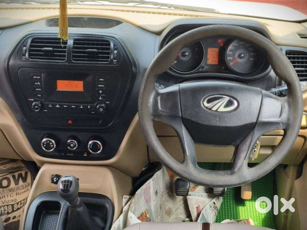Mahindra Tuv 300 T6 Plus, 2017, Diesel