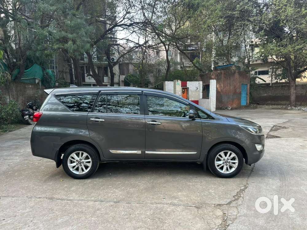 Toyota Innova Crysta 2.4 Vx Mt, 2018, Diesel