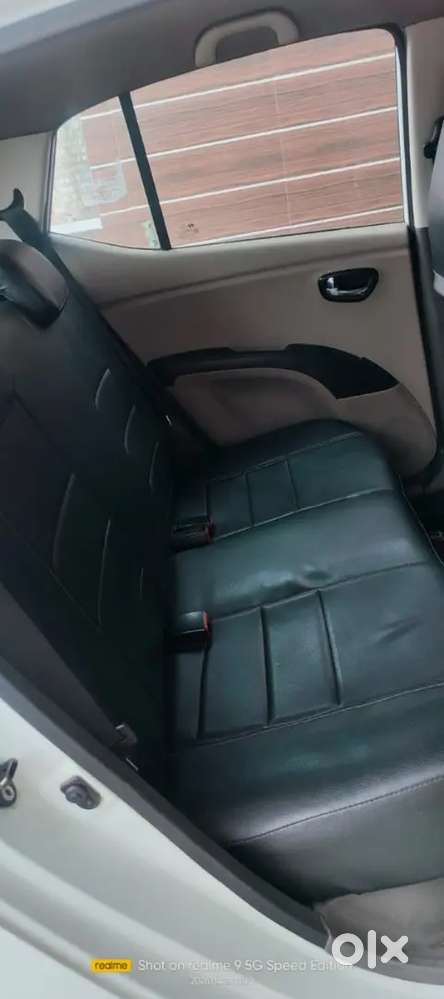 Hyundai  I 10 Sportz
