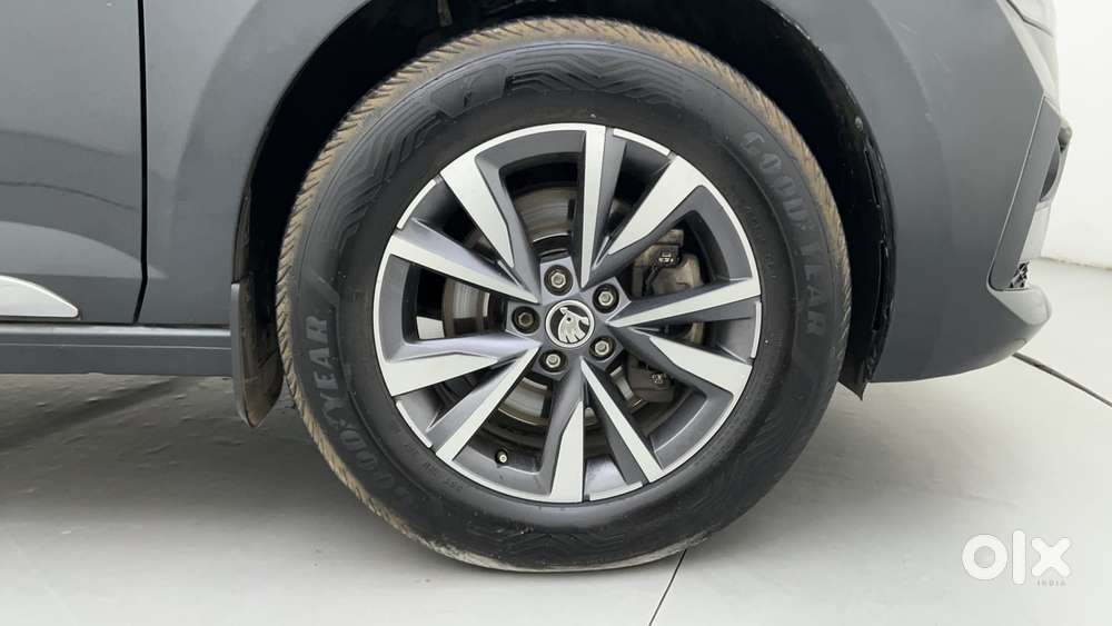 Skoda Slavia Style 1.5l Tsi Dsg, 2022, Petrol