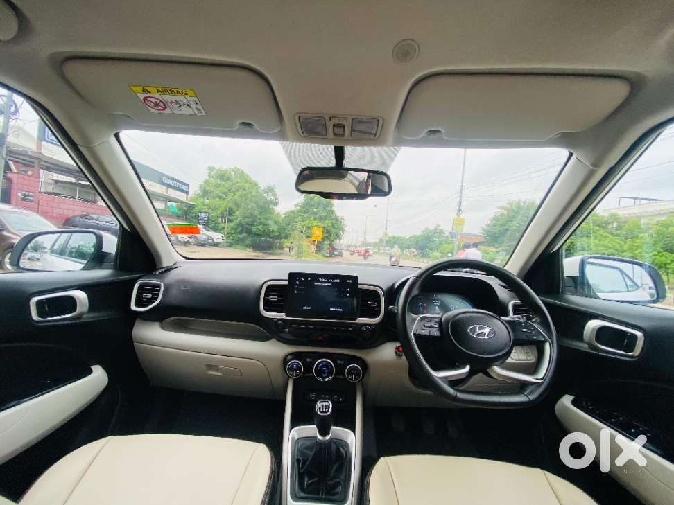 Hyundai Venue Sx Mt, 2024, Petrol