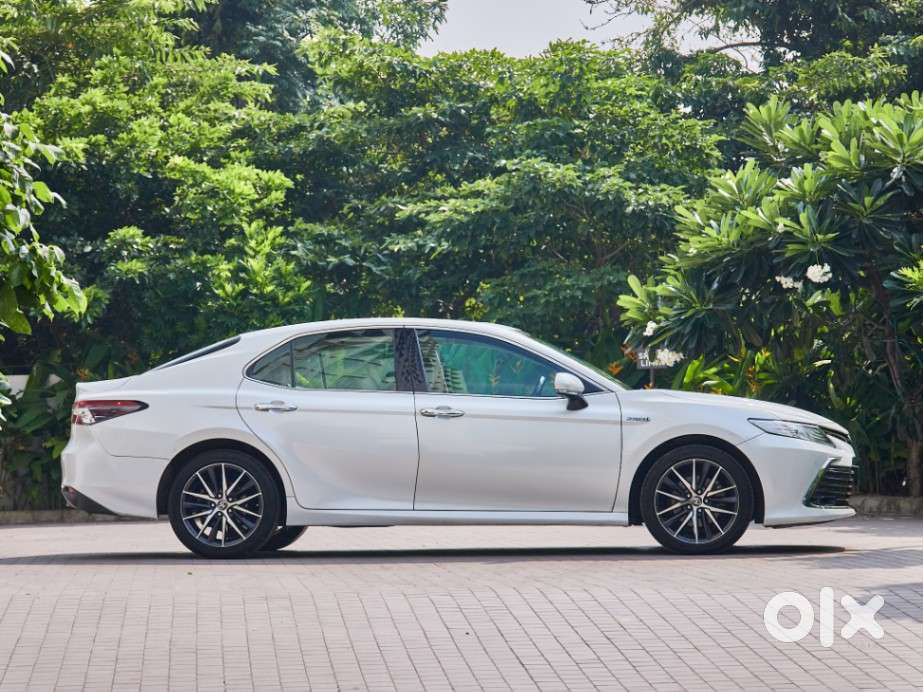 Toyota Camry Hybrid, 2024, Petrol