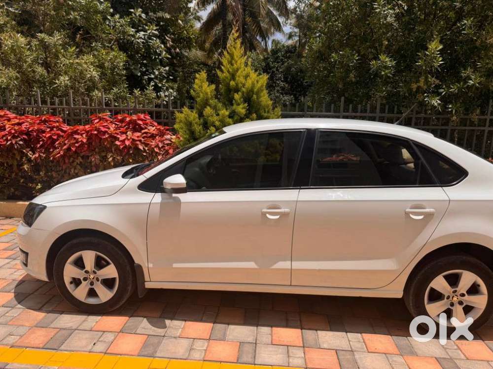 Skoda Rapid 1.0 Tsi Ambition, 2020, Petrol
