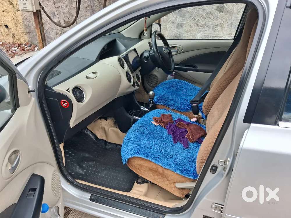 Toyota Etios Xclusive 2012