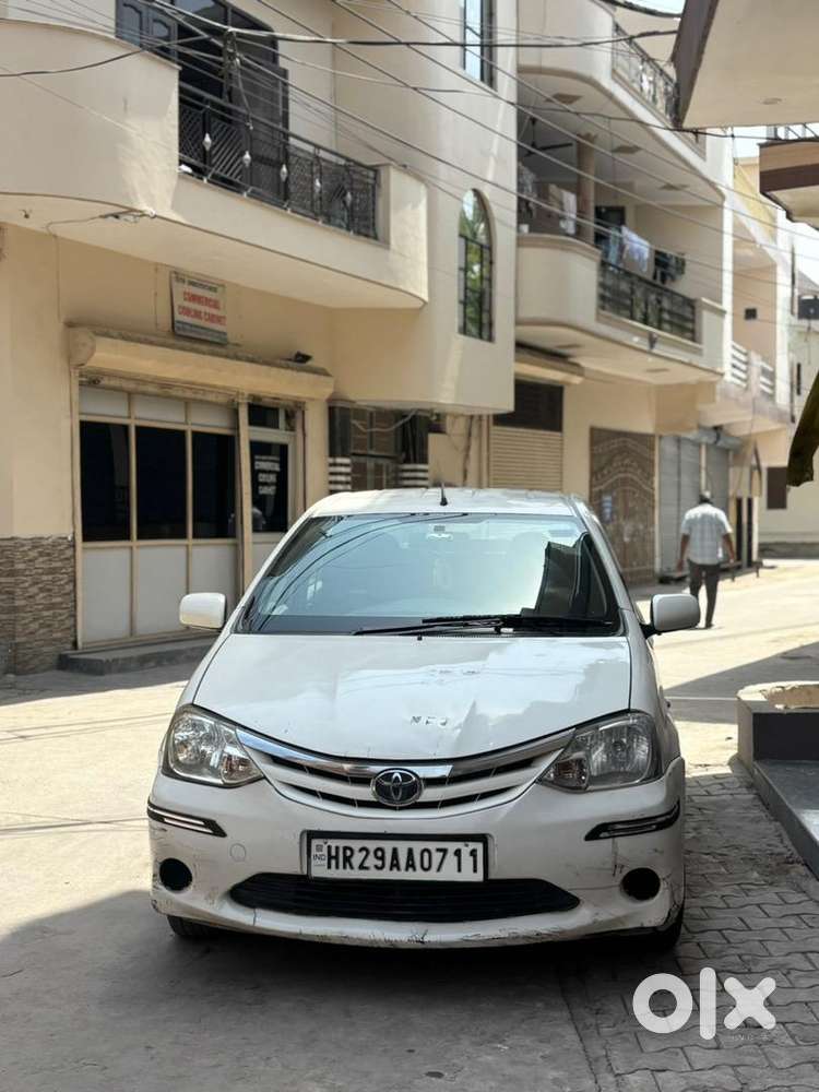 Toyota Etios 2011 Petrol 100000 Km Driven