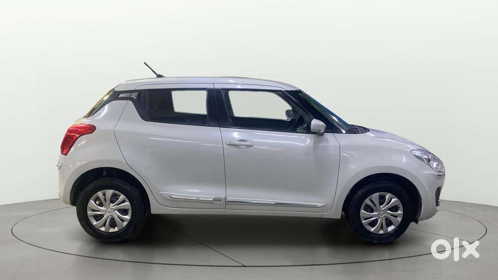 Maruti Suzuki Swift Amt Vxi, 2020, Petrol