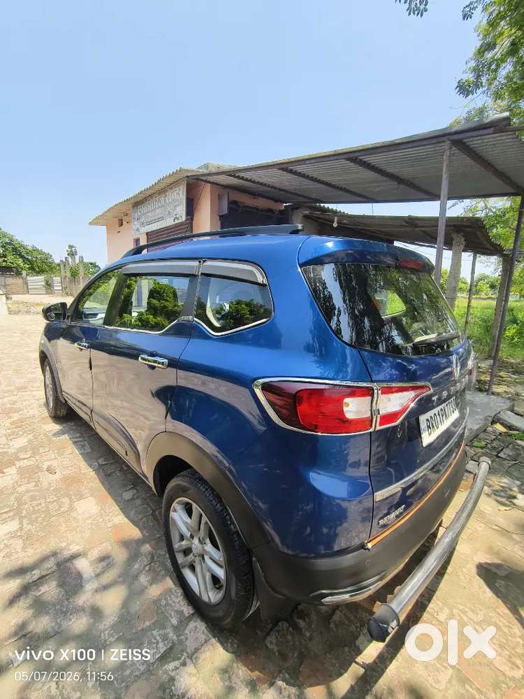 Renault Triber Gari Hai 7 Seater New Condition Mai Hai