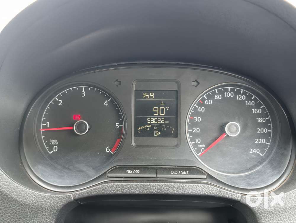 Volkswagen Polo Petrol Highline 1.6l, 2013, Diesel