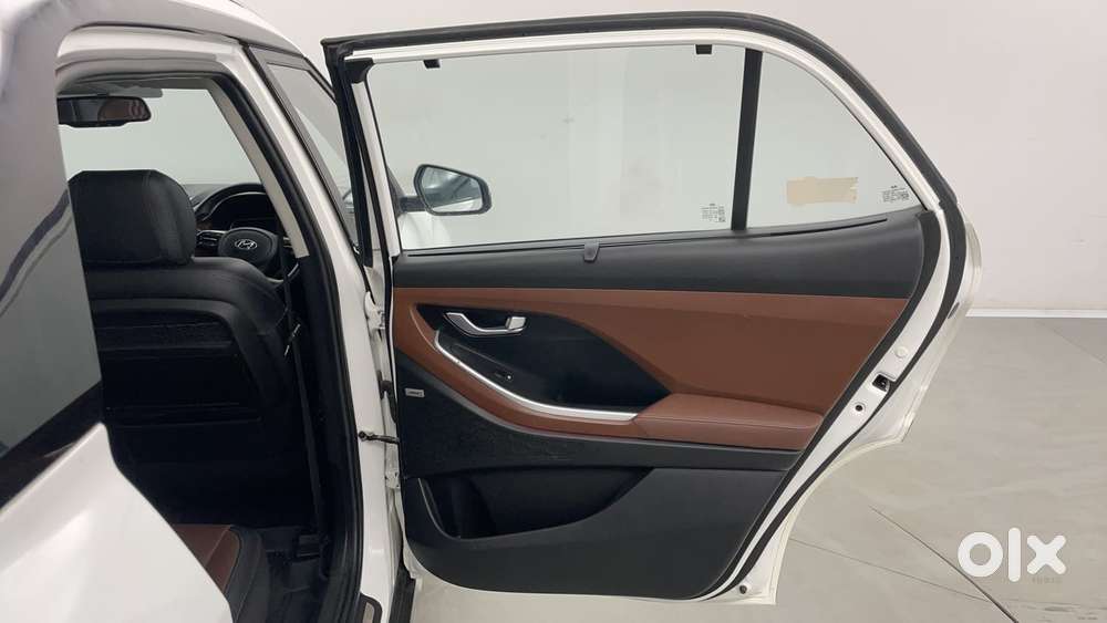 Hyundai Alcazar Platinum, 2022, Petrol