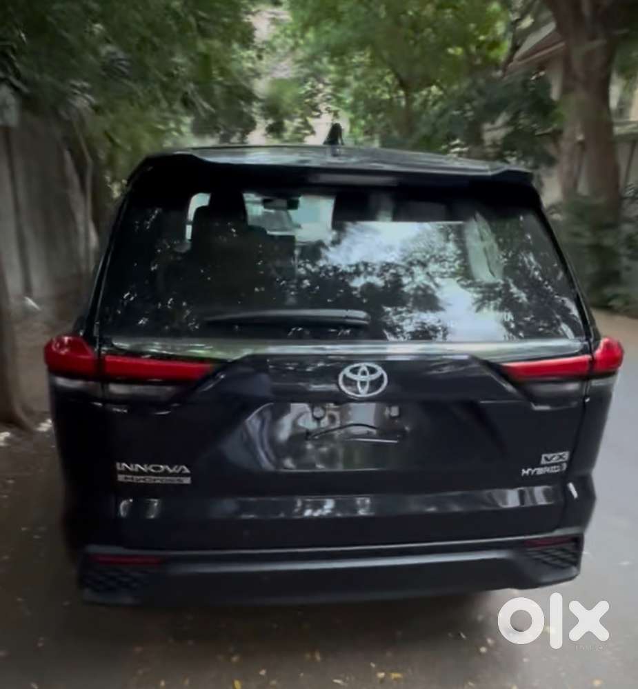Toyota Innova Hycross 2024 47000 Km Driven