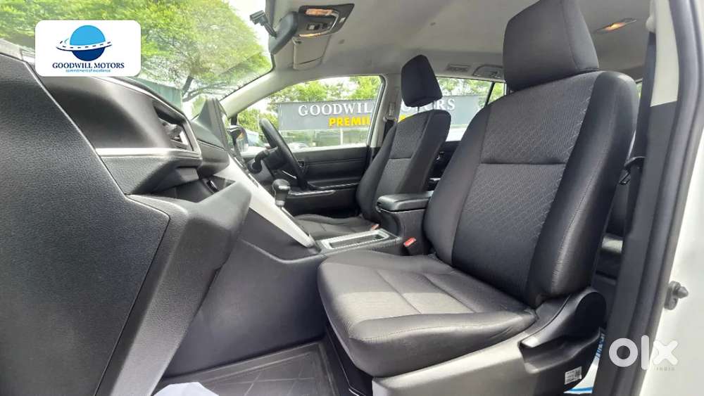 Toyota Innova Hycross 2.0 Gx 7 Str, 2023, Petrol
