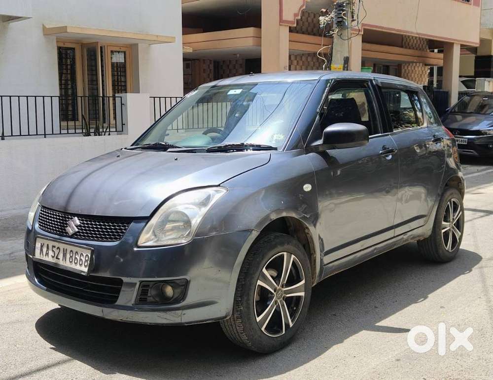 Maruti Suzuki Swift Vxi + Manual, 2010, Petrol