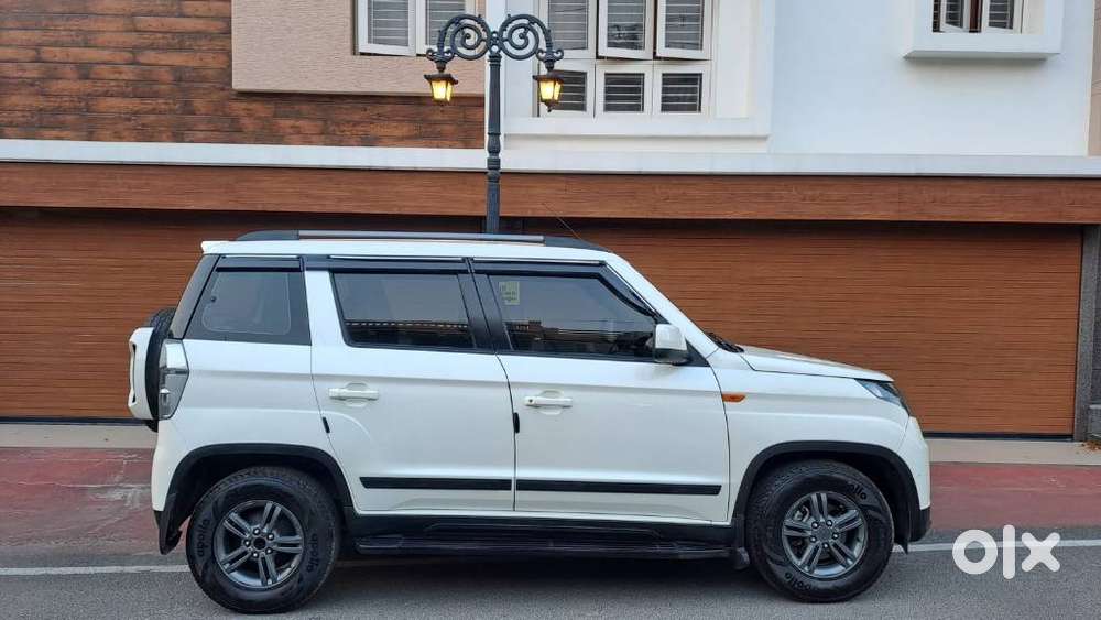 Mahindra Tuv 300 T10, 2019, Diesel