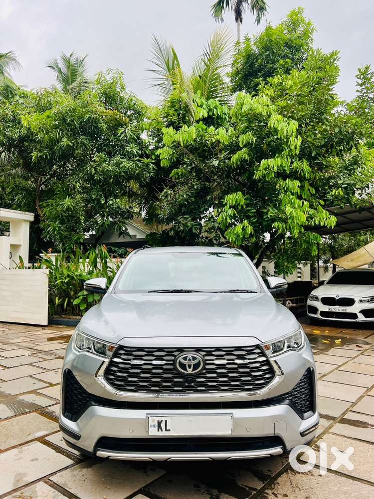 Toyota Hycross 40000km  2023