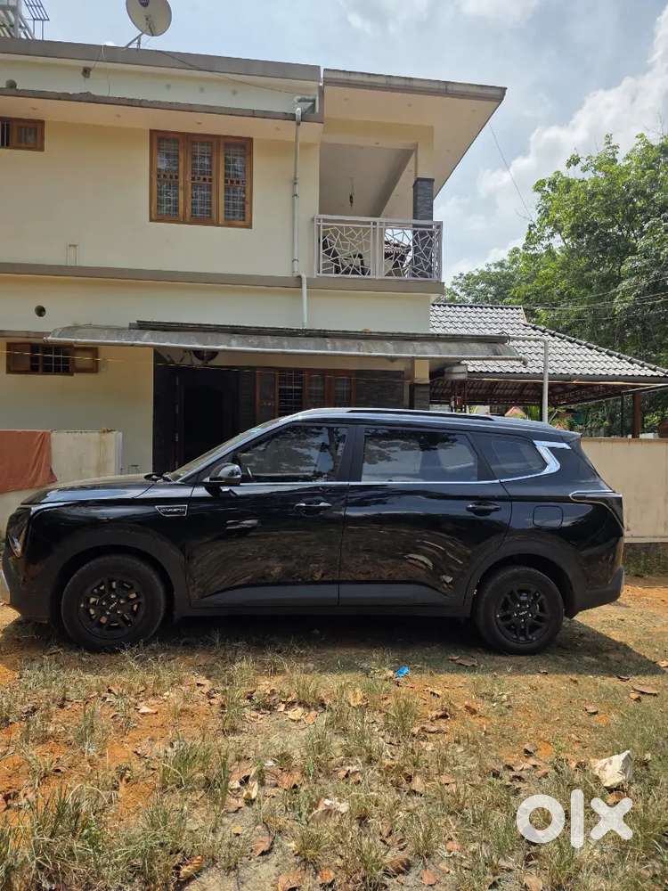 Kia Carens Clavis 2025 Petrol 16000 Km Driven