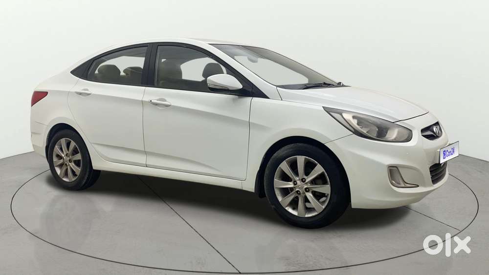 Hyundai Verna Fluidic 1.6 Vtvt Sx, 2013, Petrol