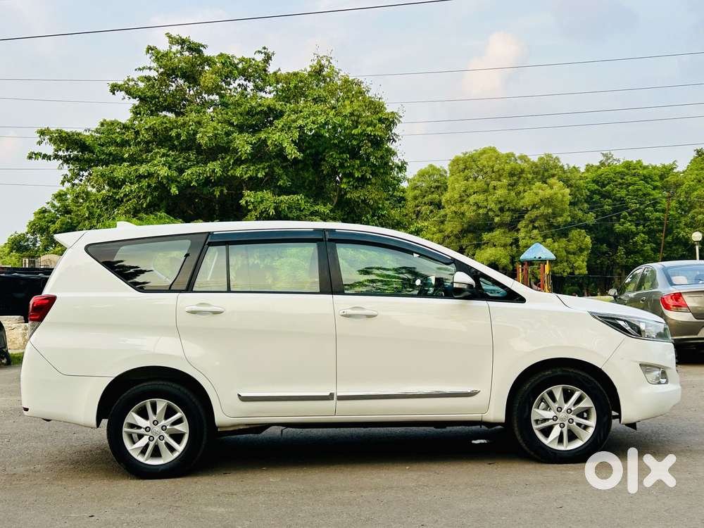 Toyota Innova Crysta [2020-ongoing] 2.4 Gx At 7 Str, 2020, Diesel