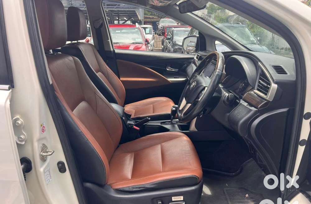 Toyota Innova Crysta 2018