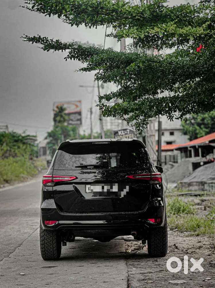 Toyota Fortuner 2023 Diesel Well Maintained