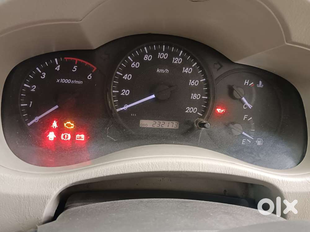 Toyota Innova 2.5 G (diesel) 8 Seater, 2012, Diesel