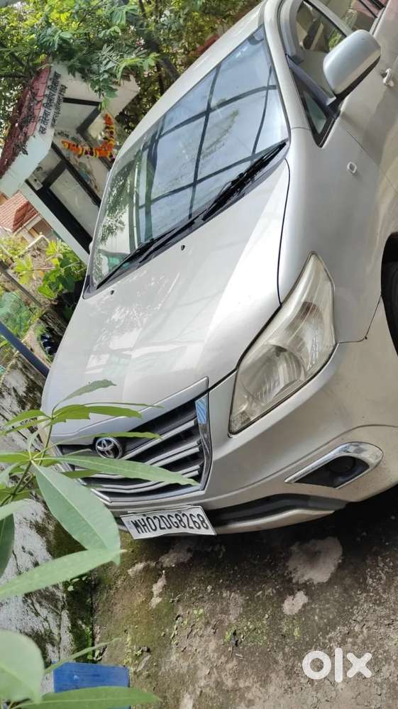 Toyota Innova 2.5 G (diesel) 8 Seater Bs Iv, 2014, Diesel