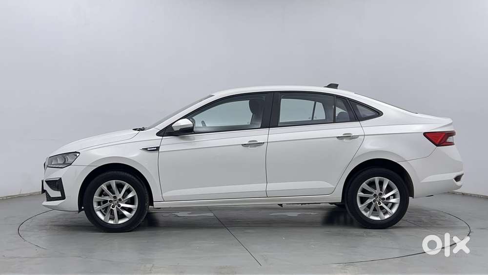Skoda Slavia Ambition 1.0l Tsi Mt, 2022, Petrol